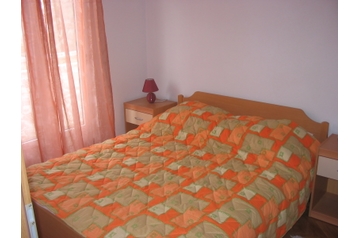 Croatia Privát Slatine, Exterior